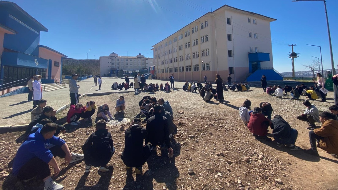 Deprem Haftası Kapsamında Tatbikat Gerçekleştirdik